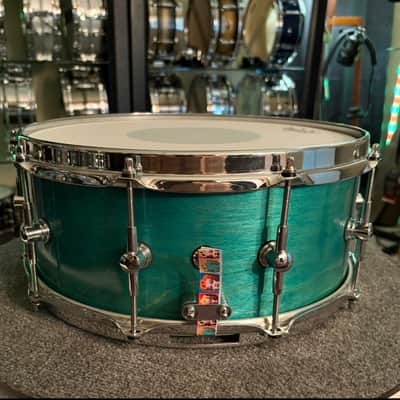 King  6.5x14 Maple snare drum 2000’s - California Blue image 4