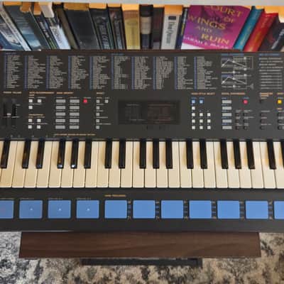 Yamaha PSS-680 PortaSound MusicStation – Programmable FM Synthesizer & MIDI Controller