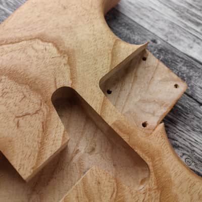 Oil Finish See-Through Northern Ash S Style Guitar Body, S Type Vintage Part Replacement Gadget,Unfinished, SSS Config image 4
