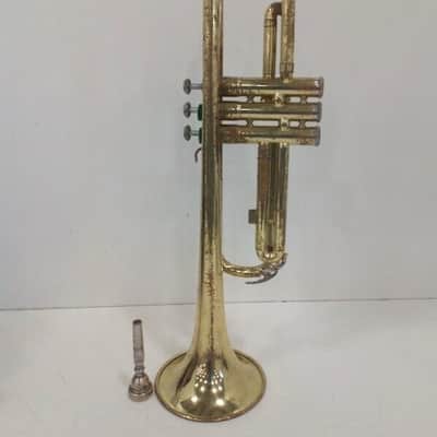 Yamaha YTR-232 Trumpet w/ Yamaha Case and Mouthpiece, good playing condition image 8