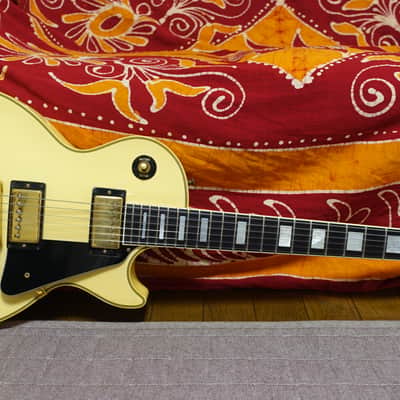 1997 Gibson Les Paul Custom Alpine White image 2