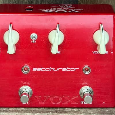Vox Satchurator distortion 2010s - Red image 1