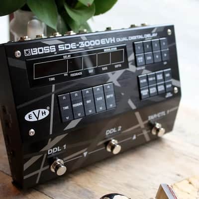 BOSS SDE-3000 Eddie Van Halen Dual Digital Delay image 2