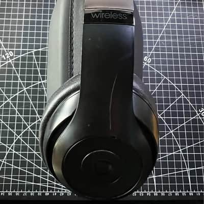 Apple  Beats Studio3 - 2022 - Matte Black w/box image 7