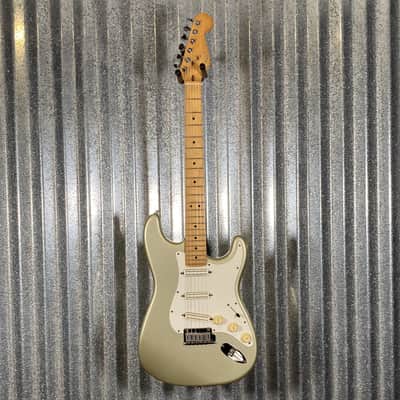 Fender Stratocaster Sage Green Guitar USA Maple Neck 1997 #4391 Used image 2