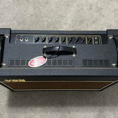 Vox AC15C2 Custom 2-Channel 15-Watt 2x12" Guitar Combo 2011 - 2019 - Black image 5