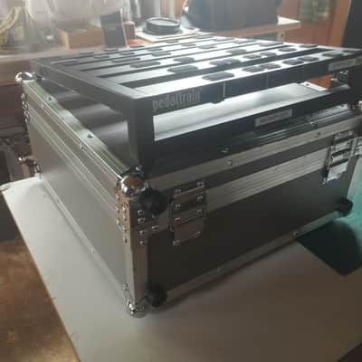 PedalTrain XD-18 HC Pedalboard with Hard Case image 9