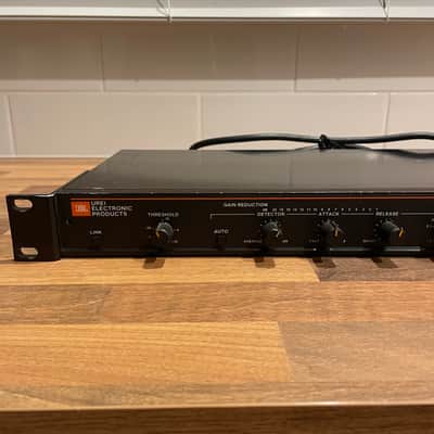 UREI JBL 7110 image 2