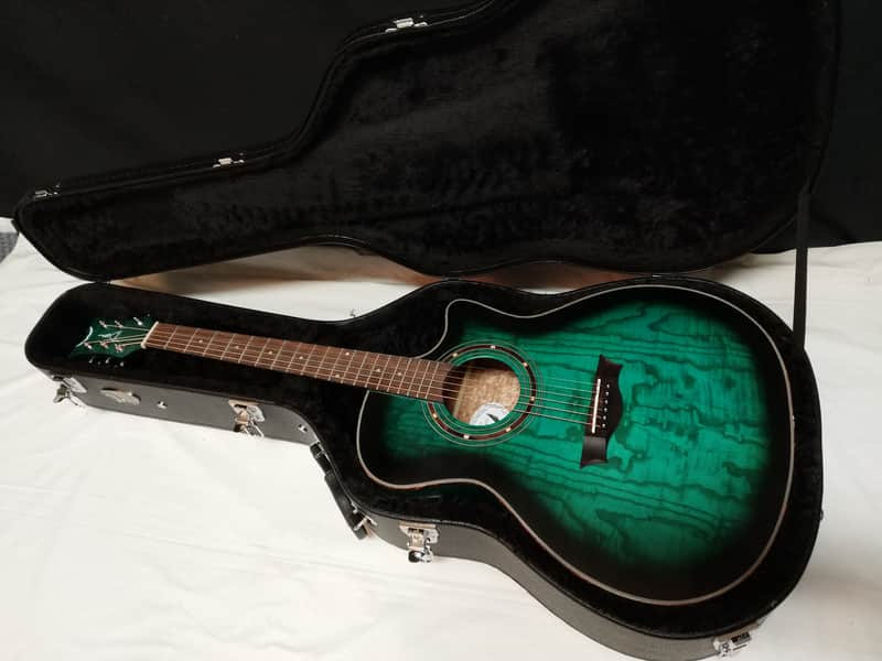 DEAN Exotica Quilt Ash acoustic electric GUITAR Trans Blue Satin w/ Dean Case - B-Stock image 1