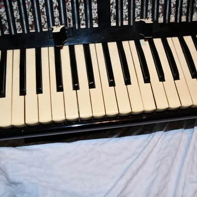 Moreschi & Sons Piano Key Accordion Italy feb25 #E(517c3b) 1940-1970 image 5