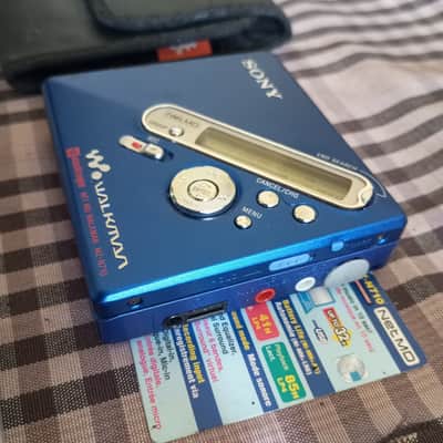 Sony MZ-N710 Minidisc recorder with accessories image 3