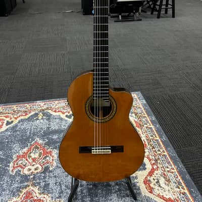 Used Manuel Contreras II N2 Cutaway Acoustic/Electric w/case image 1