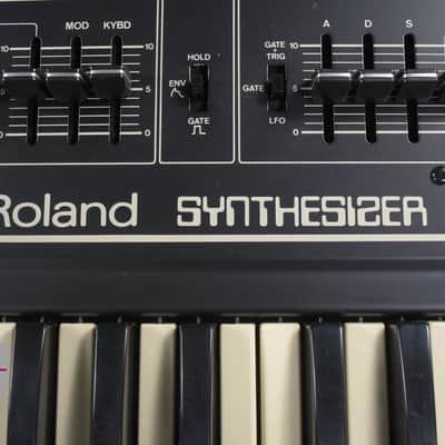 Roland SH-2 Analog Synthesizer w/Hard case in Very Good condition image 18