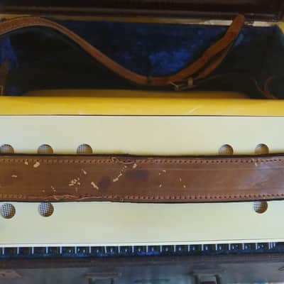 Silvio Soprani 120 Bass Accordion 1960's Cream Mother of Pearl image 5