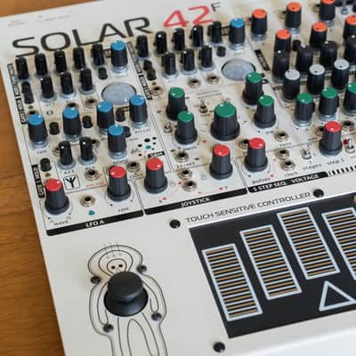 Elta Music Solar 42F (with case & all accessories) - White image 13