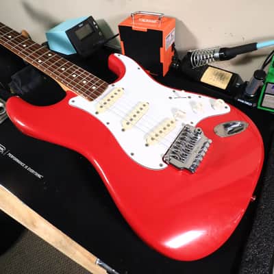 1987 MIJ Squier Ferrari Red Contemporary Stratocaster System 1 Electric Guitar image 17