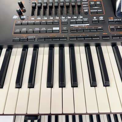 Korg PA4X image 4