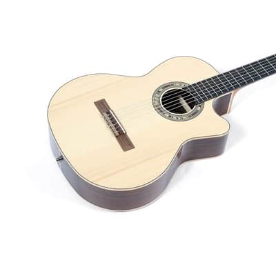Kremona F65CW Fiesta Cutaway Acoustic-Electric Classical Guitar Regular Natural image 4