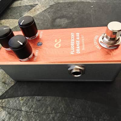 One Control Fluorescent Orange Amp in a Box Pedal image 2