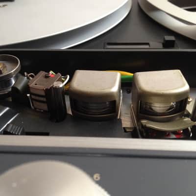 Revox B77 Mk II reel-to-reel tape recorder - 4 tracks, standard speed image 9