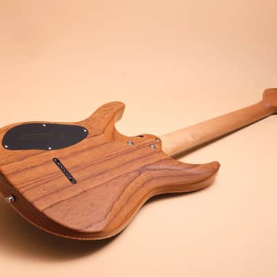 Mayones Aquila 2026 - Infinite Blue Gloss image 2