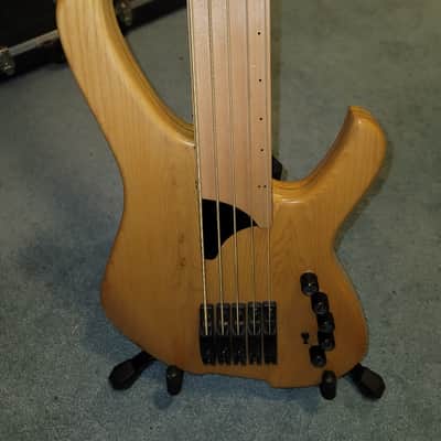 Wilcox lightwave classica c5 fretless 2000's natural image 2