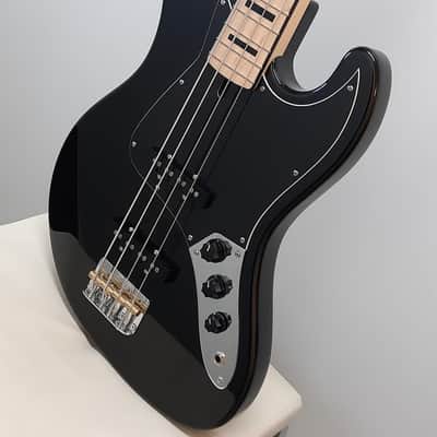 Ashdown The Grail bass 4-string, maple fretboard image 2