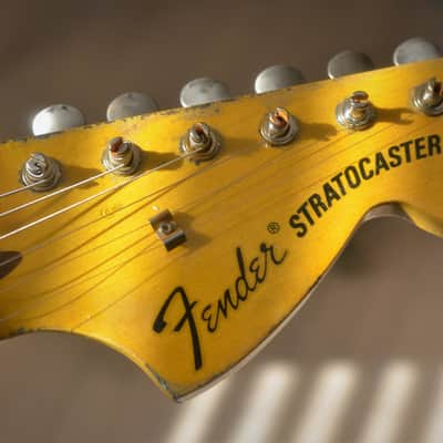 American Fender Stratocaster Relic Custom Vintage Gold Chartreuse Sparkle Texas Specials image 12