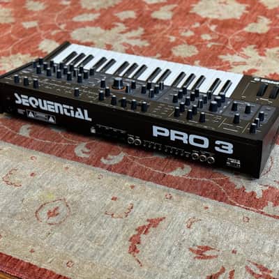 Immagine Sequential Pro 3 Multi-Filter Mono/Paraphonic Synthesizer - 3