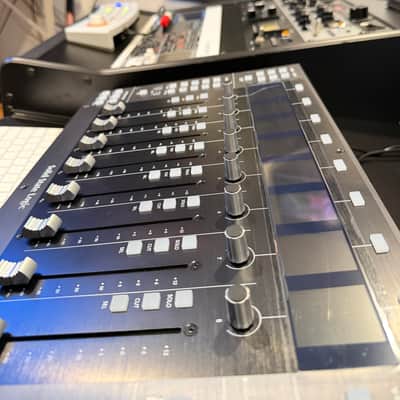 Solid State Logic SSL UF8 DAW Controller 2021 - Present - Black image 5