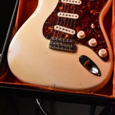 Fender Stratocaster 1965 - Olympic White with rare Tortoise guard image 8