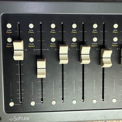 Softube Console 1 Fader USB DAW Control Surface 2019 - Gray image 2