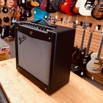 Fender Mustang II V2 Combo Amp image 2