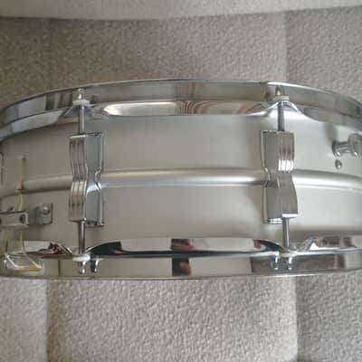 Ludwig No. 404 Acrolite 5x14" 8-Lug Aluminum Snare Drum with Pointed Blue/Olive Badge 1969 - 1979 - Matte Aluminum image 4