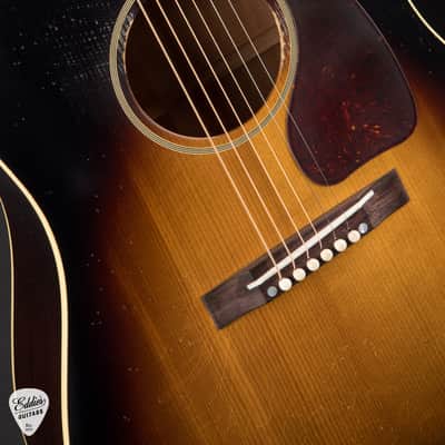 Gibson Murphy Lab 1942 Banner J-45 Ultra Light Aged Vintage Sunburst #21866031 image 15