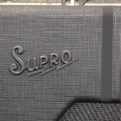 Supro 1820 Delta King 10 5W Tube Guitar Amp Black on Black image 2