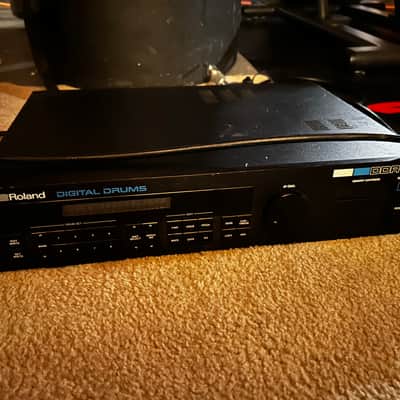 Roland DDR-30 drum machine with 4 pd20 pads 1980-90 - Black