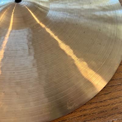 Vintage Paiste 505 18" Medium Crash Cymbal - Green Label image 2