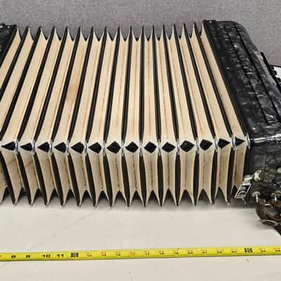 Slate Pancordion Crucianelli Panaramic Piano Accordion LM 41/120 Ready To Play image 11