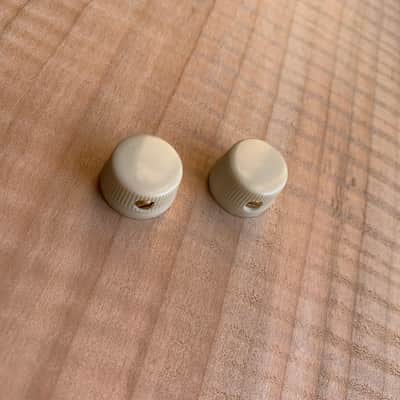 Pair of 11/16" vintage Daka-Ware knobs 1960s-1970s ivory cream colored - Fits Kay Harmony Silvertone image 2