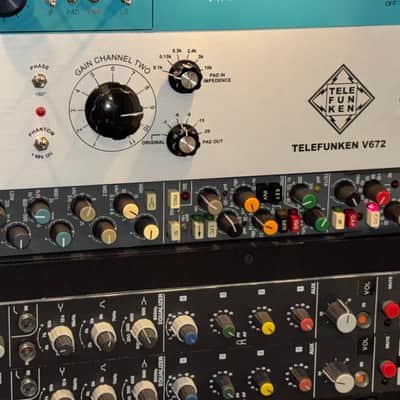 Neve V racked channel strip Mic Preamp & EQ with custom PSU - mic and line I/O image 6