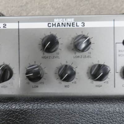 Peavey KB 4 15" Keyboard Amplifier image 8