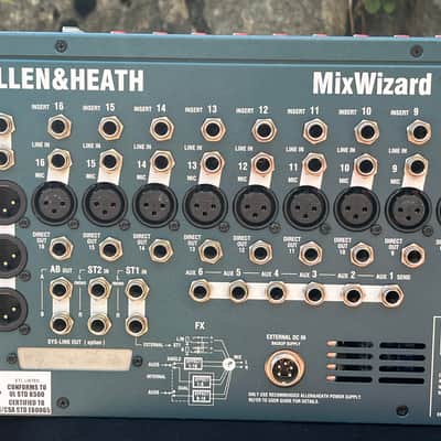 Immagine Allen & Heath MixWizard WZ3 16:2 16-Input Stereo Mixer 2004 - 2013 - Blue - 11