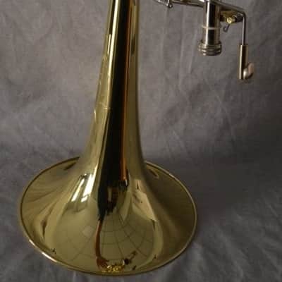 Trombon Bajo Shires Q36YR como nuevo image 12