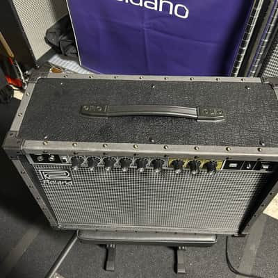 Roland JC-40 40-Watt 2x10" Guitar Combo image 2