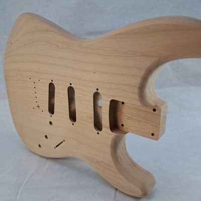 Unfinished Alder SSS Hardtail guitar body - fits Fender Strat Stratocaster necks J2395 image 7
