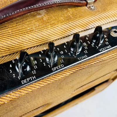 Fender Vibrolux 5F11 1x10" Combo Amplifier 1959 - Tweed image 10