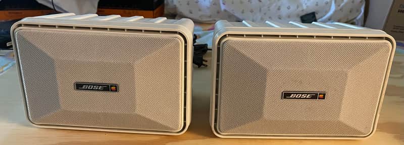 Bose Roommate Stereo - Powered - White image 1