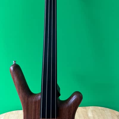 Warick Corvette Standard 4-string fretless bass - Bubinga body image 3