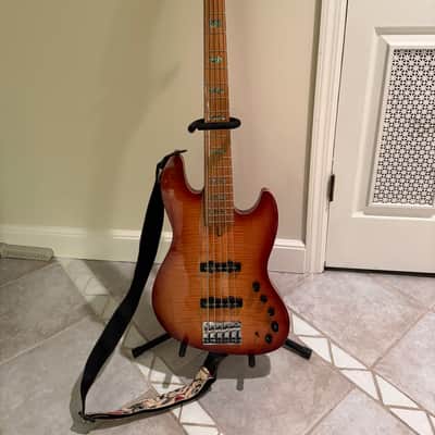 Sire Marcus Miller V10 5-String 2020 image 1